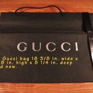 GUCCI PAPER SHOPPING BAG, NEW, GREEN HORIZONTAL, LARGE SIZE, WITH NAME IN SILVER
